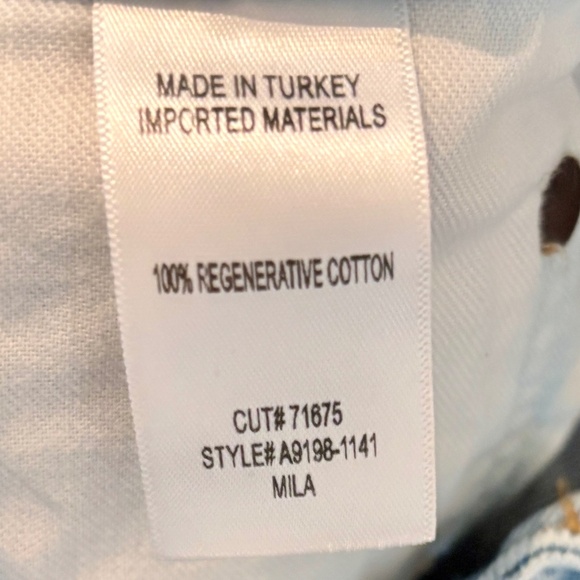 AGOLDE Mila Vintage Cutoff Shorts | Hazard Light Wash | Sz 28 💙 - Picture 7 of 7